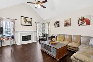 155 Clubhouse Dr NW, Kennesaw, GA 30144 - Photo 2