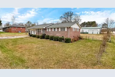 5563 Pine Street, Lula, GA 30554 - Photo 1