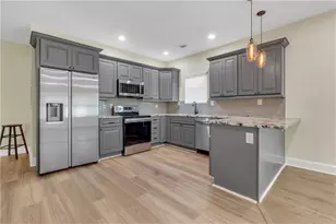 998 Mayson Turner Rd NW, Atlanta, GA 30314 - Photo 10