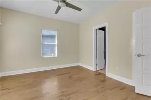 998 Mayson Turner Rd NW, Atlanta, GA 30314 - Photo 18