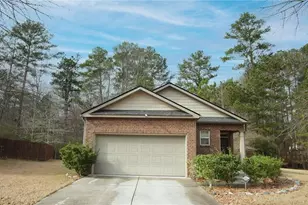 813 Blue Hill Ln, Atlanta, GA 30349 - Photo 2