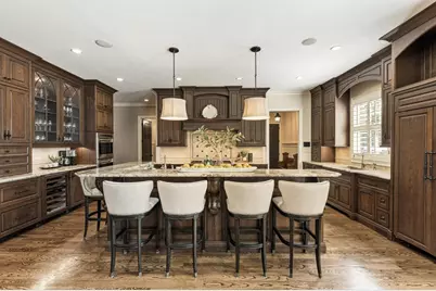 157 Lake Forrest Lane NE, Atlanta, GA 30342 - Photo 2