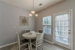 7640 Rutgers Cir, Fairburn, GA 30213 - Photo 14