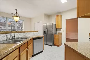 745 New Magnolia Ct, Atlanta, GA 30349 - Photo 4