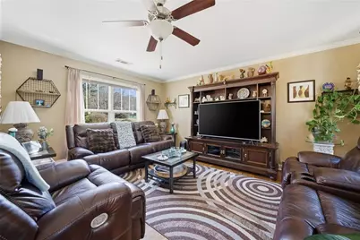 658 Sunstede Drive, Decatur, GA 30033 - Photo 8