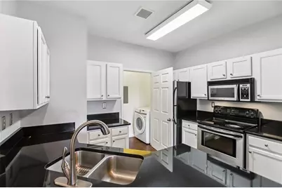 5641 Roswell Road #201, Atlanta, GA 30342 - Photo 10