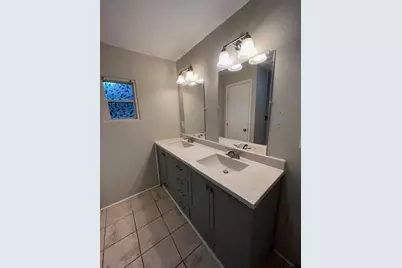 1012 W College Extension, Griffin, GA 30224 - Photo 10