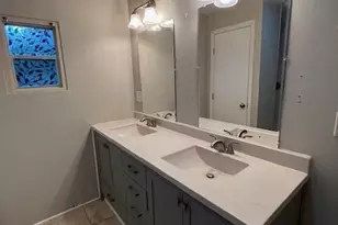 1012 W College Ext, Griffin, GA 30224 - Photo 10