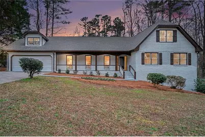 5464 Breathitt Drive SW, Lilburn, GA 30047 - Photo 2