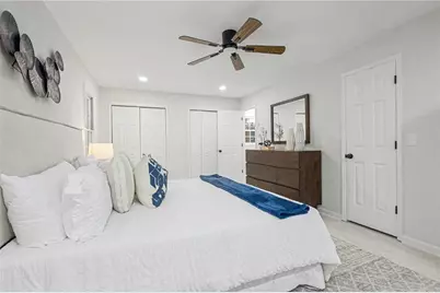 5464 Breathitt Drive SW, Lilburn, GA 30047 - Photo 16