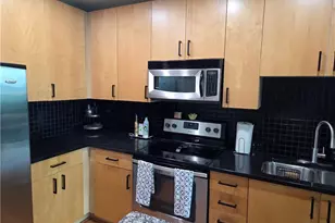 250 Pharr Rd NE, Atlanta, GA 30305 - Photo 14