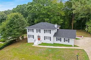 4373 Buckingham Cir, Decatur, GA 30035 - Photo 1