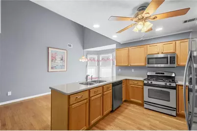 6236 Rock Port Drive, Flowery Branch, GA 30542 - Photo 8