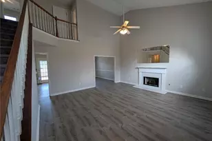 2817 Manor Glen Ln, Suwanee, GA 30024 - Photo 6