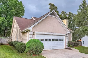 2817 Manor Glen Ln, Suwanee, GA 30024 - Photo 2