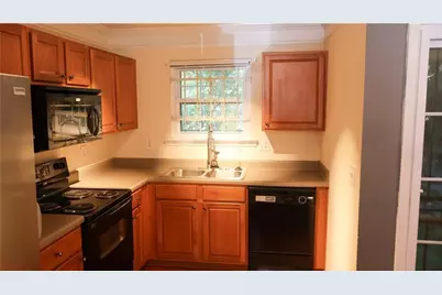 765 Crestwell Circle SW, Atlanta, GA 30331 - Photo 4