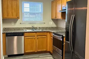 831 Crestwell Circle SW, Atlanta, GA 30331 - Photo 6