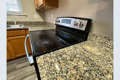 831 Crestwell Circle SW, Atlanta, GA 30331 - Photo 10