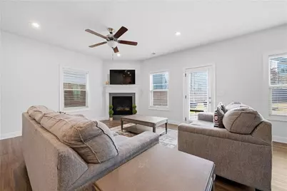 4095 Lake Manor Way, Atlanta, GA 30349 - Photo 6