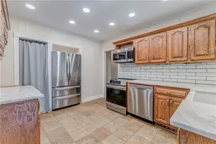 521 W John Hand Rd, Cedartown, GA 30125 - Photo 14