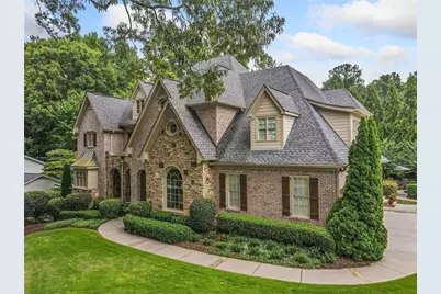 4304 Berkford Circle NE, Brookhaven, GA 30319 - Photo 8