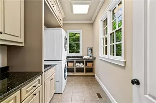 4304 Berkford Cir NE, Brookhaven, GA 30319 - Photo 24