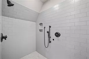 4304 Berkford Cir NE, Brookhaven, GA 30319 - Photo 38