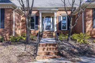 1951 Wellington Ln, Marietta, GA 30062 - Photo 2