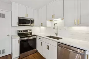 2 Scotland Pl NW, Atlanta, GA 30318 - Photo 10