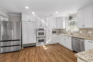 295 Oakland Dr, Gainesville, GA 30501 - Photo 2