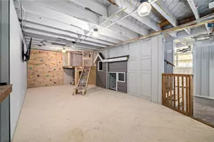 295 Oakland Dr, Gainesville, GA 30501 - Photo 10