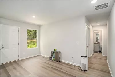 115 Heyman, Covington, GA 30016 - Photo 4