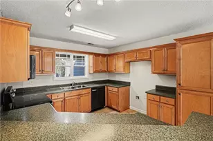 234 Lake Chase Dr N, Griffin, GA 30224 - Photo 12