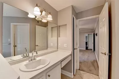 911 Garden Court #911, Atlanta, GA 30328 - Photo 32