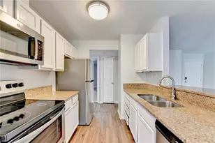 911 Garden Ct, Atlanta, GA 30328 - Photo 16