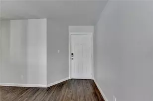 911 Garden Ct, Atlanta, GA 30328 - Photo 2