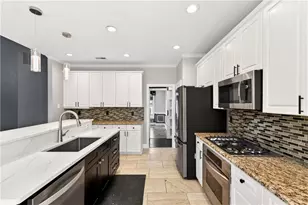 250 Haydens Walk Ct, Johns Creek, GA 30022 - Photo 12