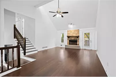 4813 Highpoint Drive NE, Marietta, GA 30066 - Photo 4