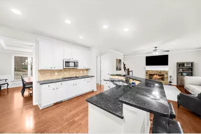 7227 Lake Sterling Boulevard, Flowery Branch, GA 30542 - Photo 12