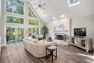 930 Manchester Pl, Atlanta, GA 30328 - Photo 4