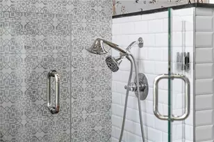 5360 Lake Forrest Dr, Atlanta, GA 30342 - Photo 32