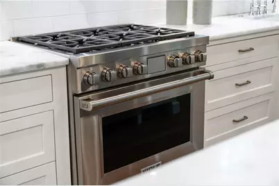 5360 Lake Forrest Drive, Atlanta, GA 30342 - Photo 20