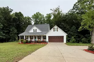 6019 Old Howser Mill Rd, Gainesville, GA 30506 - Photo 2