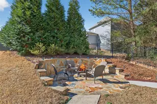 1393 Silver Thorne Ct, Loganville, GA 30052 - Photo 64