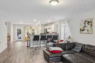 319 Ashigan St, Union City, GA 30291 - Photo 4