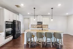 7655 Farrow Pass Cir, Cumming, GA 30028 - Photo 4