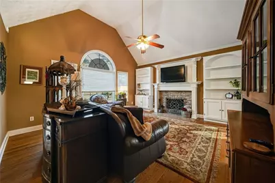 141 N Springs Drive, Acworth, GA 30101 - Photo 6