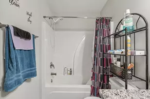 720 Keeshono St, Union City, GA 30291 - Photo 14