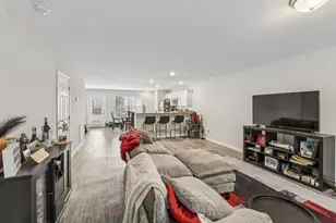 720 Keeshono St, Union City, GA 30291 - Photo 4