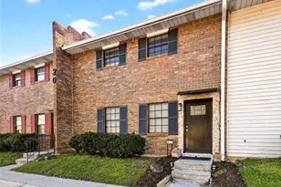 6354 Shannon Pkwy, Union City, GA 30291 - Photo 2